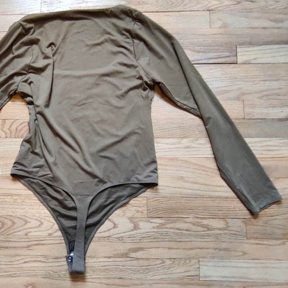 NWT Good American Stretch Jersey U Ring Long Sleeve Body Suit Sepia Wome… - Picture 5 of 9